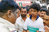 KSRTC bus conductor death case : Relatives, colleagues  demand justice from Kadaba police